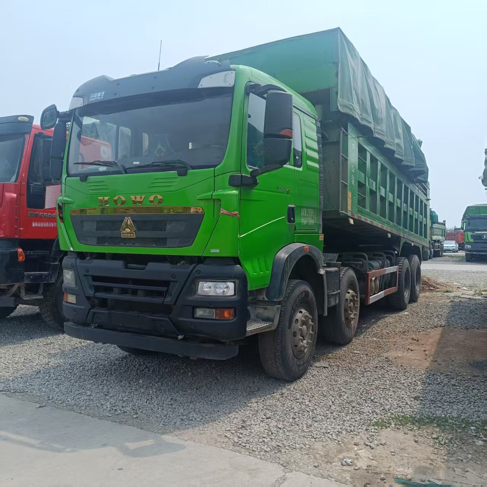 SINOTRUK HOWO - 덤프트럭 : 사진 1 SINOTRUK HOWO - 덤프트럭 : 사진 1