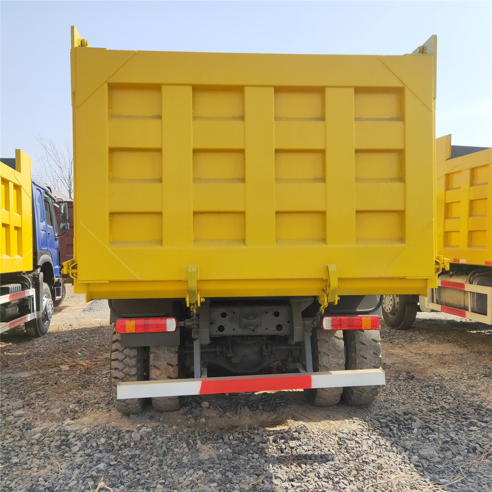 덤프트럭 SINOTRUK HOWO : 사진 6