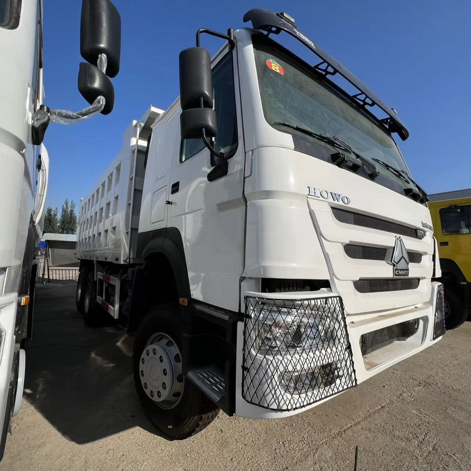 SINOTRUK HOWO - 덤프트럭 : 사진 3 SINOTRUK HOWO - 덤프트럭 : 사진 3
