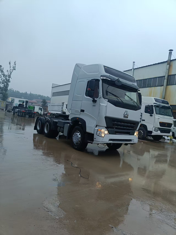 SINOTRUK HOWO - 트랙터 유닛 : 사진 1 SINOTRUK HOWO - 트랙터 유닛 : 사진 1
