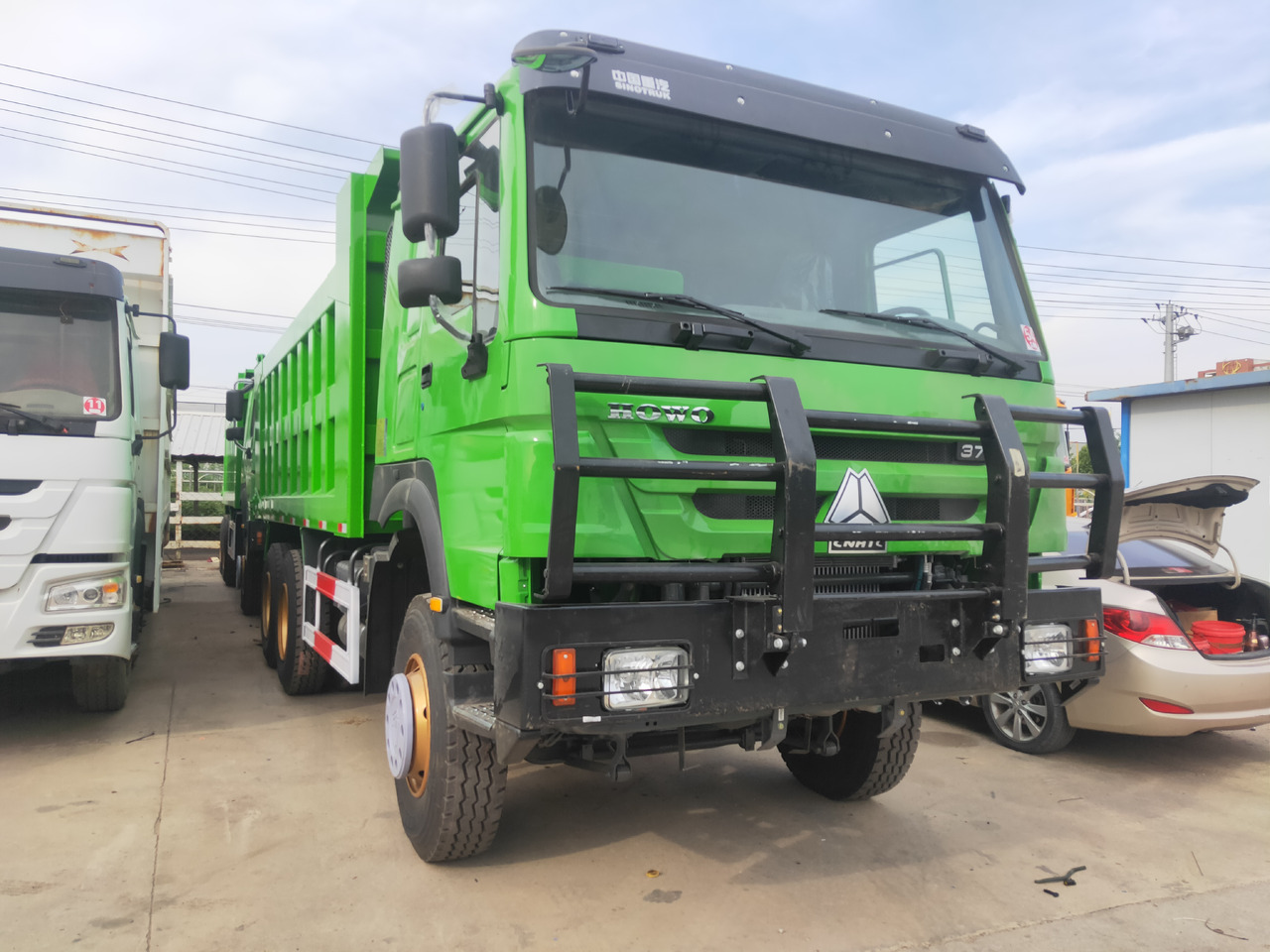 SINOTRUK Howo - 덤프트럭 : 사진 4 SINOTRUK Howo - 덤프트럭 : 사진 4