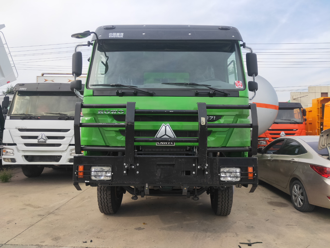 SINOTRUK Howo - 덤프트럭 : 사진 5 SINOTRUK Howo - 덤프트럭 : 사진 5