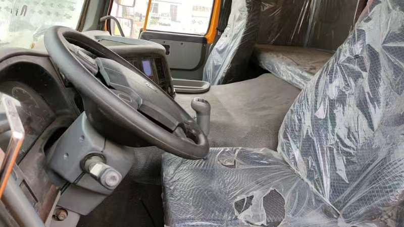 SINOTRUK Howo - 덤프트럭 : 사진 1 SINOTRUK Howo - 덤프트럭 : 사진 1