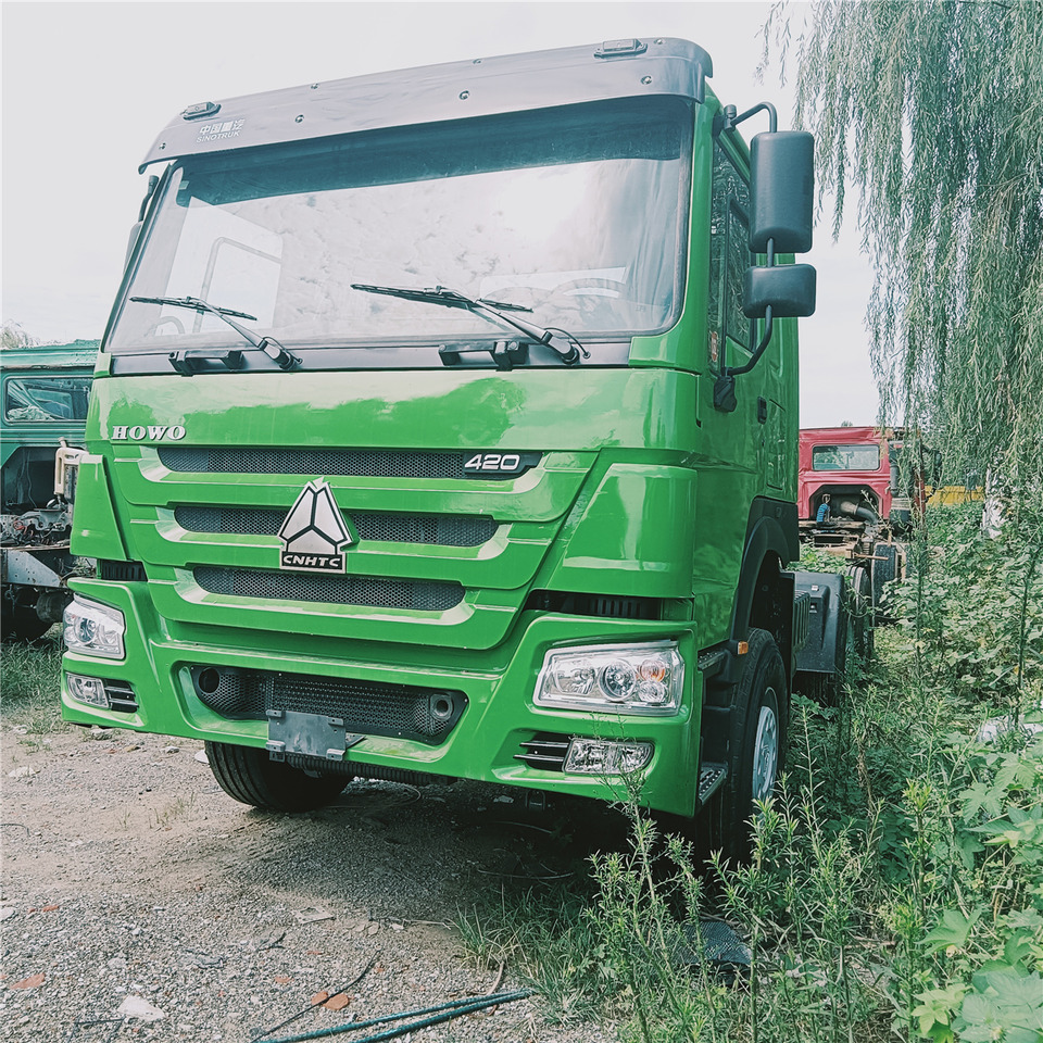 SINOTRUK Trailer head - 트랙터 유닛 : 사진 1 SINOTRUK Trailer head - 트랙터 유닛 : 사진 1