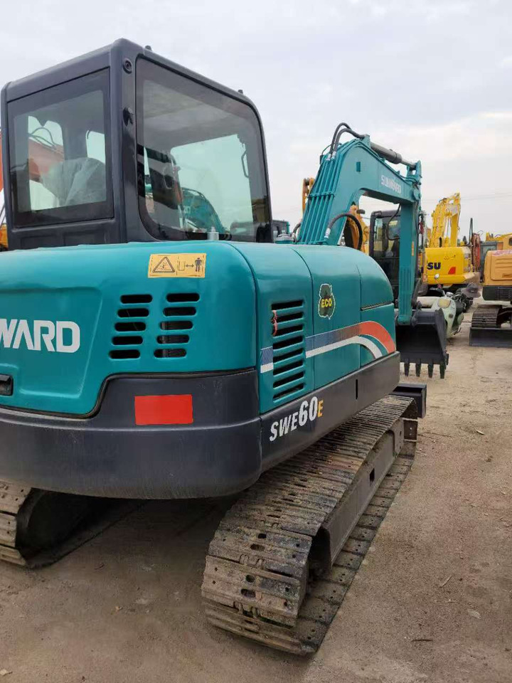 SUNWARD SWE60E - 크롤러 굴삭기 : 사진 4 SUNWARD SWE60E - 크롤러 굴삭기 : 사진 4