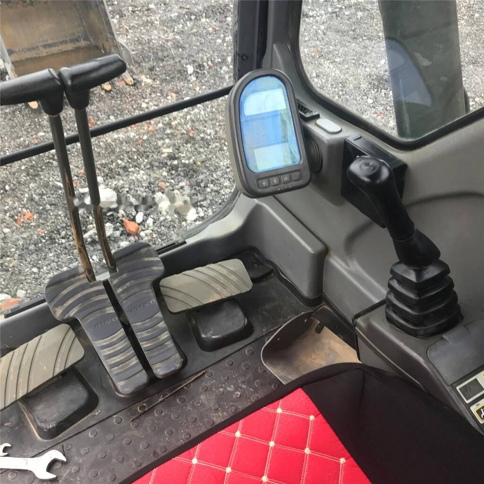 Volvo EC140B LC - 크롤러 굴삭기 : 사진 4 Volvo EC140B LC - 크롤러 굴삭기 : 사진 4