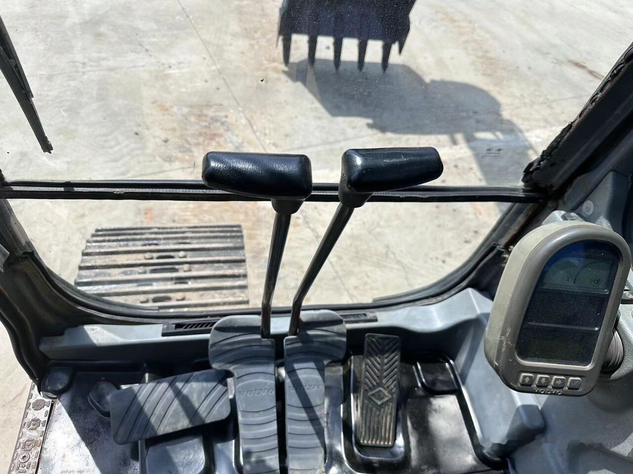 Volvo EC210BLC - 크롤러 굴삭기 : 사진 4 Volvo EC210BLC - 크롤러 굴삭기 : 사진 4