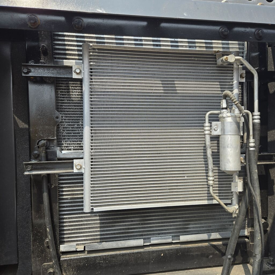 Volvo EC210D - 크롤러 굴삭기 : 사진 2 Volvo EC210D - 크롤러 굴삭기 : 사진 2