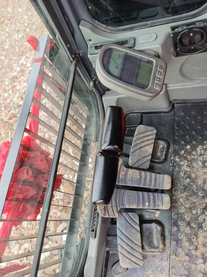 크롤러 굴삭기 Volvo EC210 : 사진 9 크롤러 굴삭기 Volvo EC210 : 사진 9