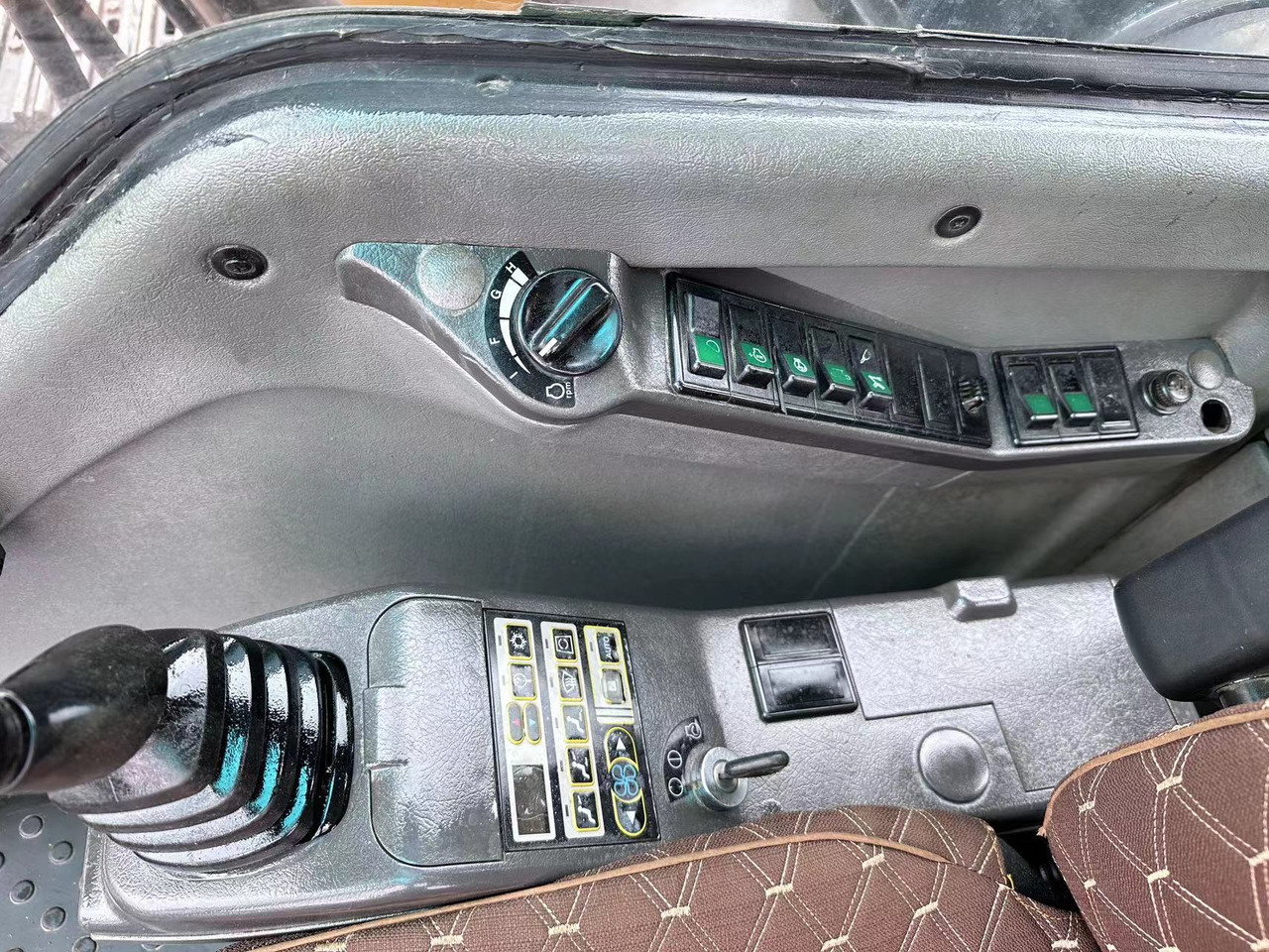 Volvo EC240D - 크롤러 굴삭기 : 사진 5 Volvo EC240D - 크롤러 굴삭기 : 사진 5