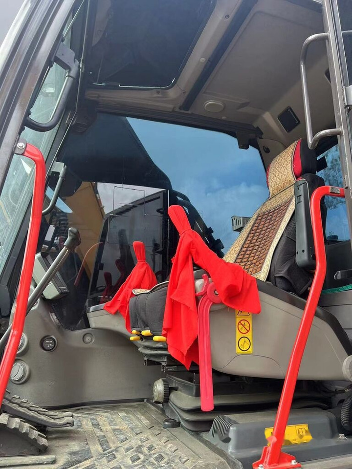 Volvo EC300D - 크롤러 굴삭기 : 사진 2 Volvo EC300D - 크롤러 굴삭기 : 사진 2