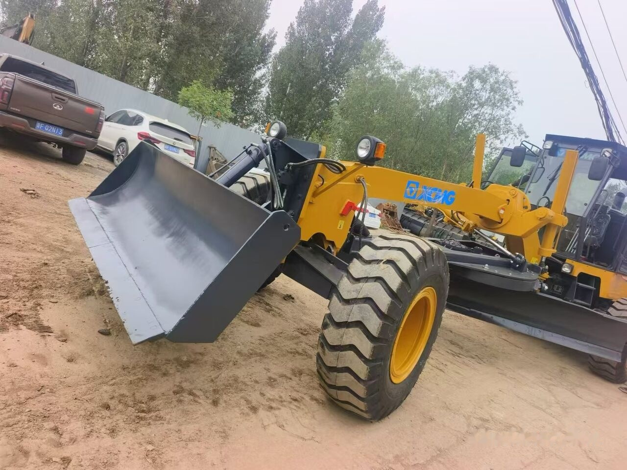 XCMG GR1803 - 그레이더 : 사진 2 XCMG GR1803 - 그레이더 : 사진 2