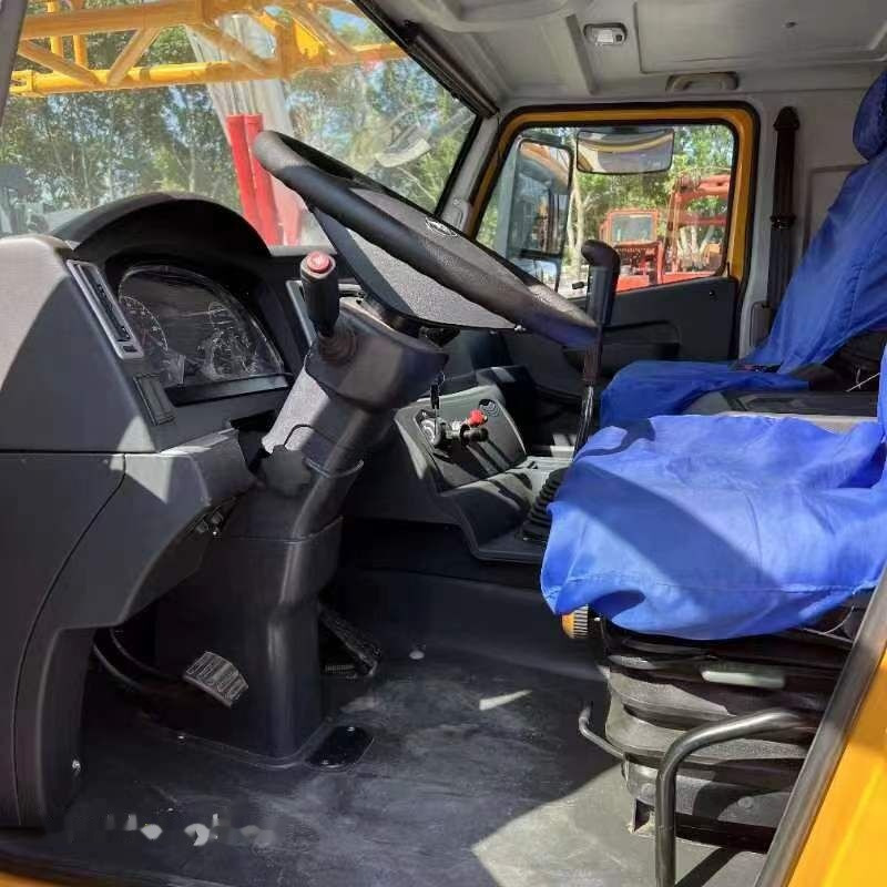 XCMG XCT25 - 모바일 크레인 : 사진 2 XCMG XCT25 - 모바일 크레인 : 사진 2