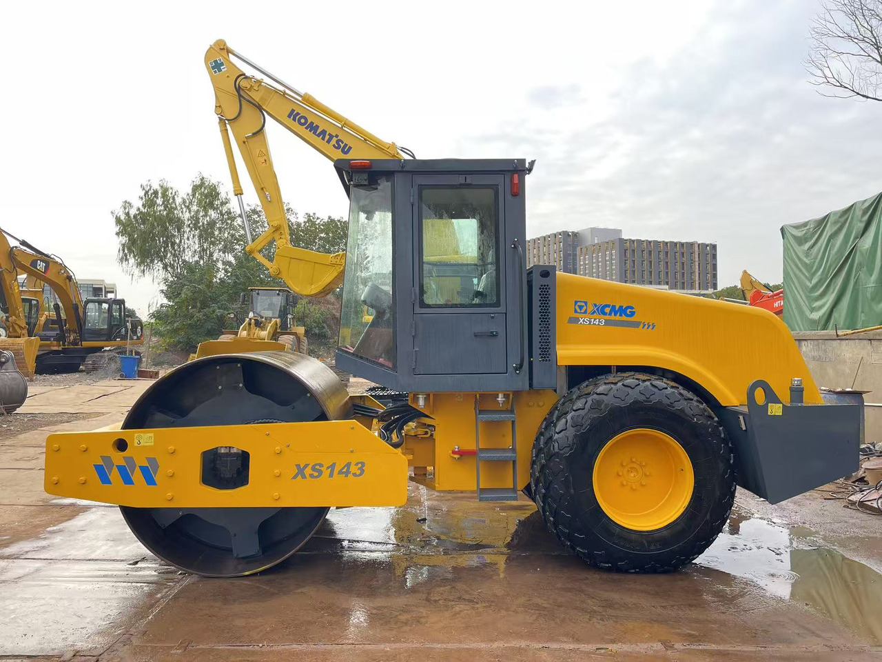XCMG XS143 - 압축기 : 사진 1 XCMG XS143 - 압축기 : 사진 1