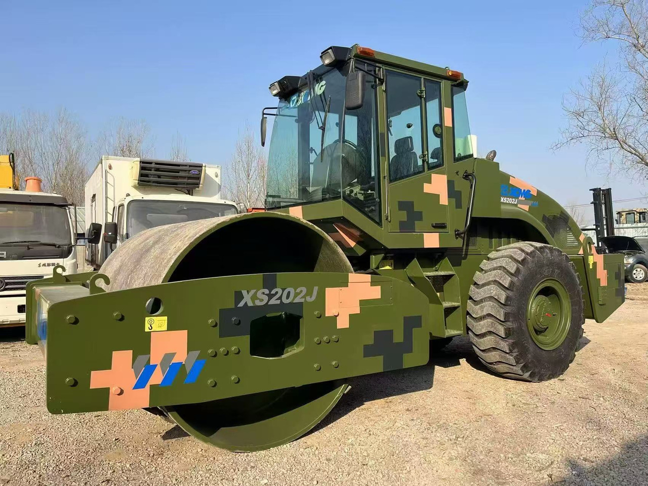 XCMG XS202J - 로드 롤러 : 사진 1 XCMG XS202J - 로드 롤러 : 사진 1