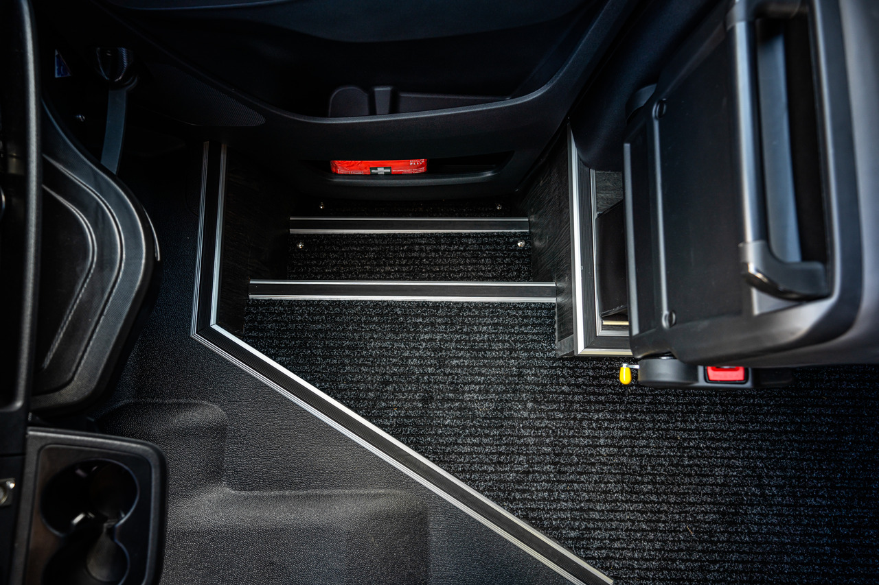 Mercedes-Benz New - 소형 버스, 승합차 : 사진 5 Mercedes-Benz New - 소형 버스, 승합차 : 사진 5