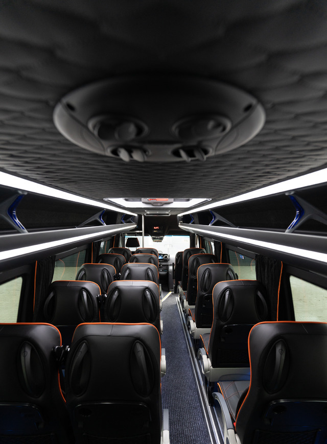 Mercedes-Benz Sprinter 519 - 소형 버스, 승합차 : 사진 5 Mercedes-Benz Sprinter 519 - 소형 버스, 승합차 : 사진 5