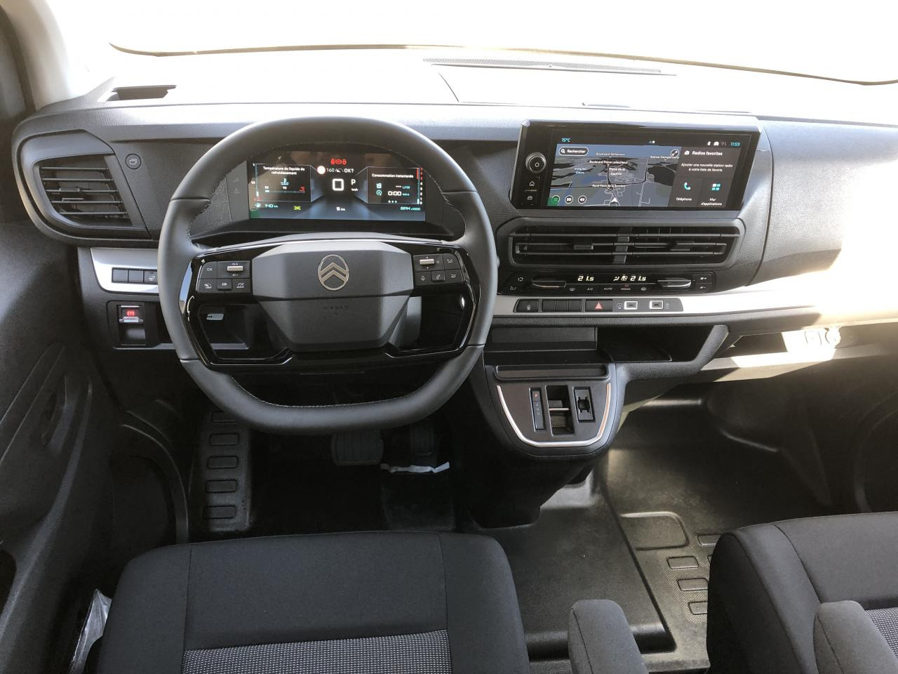 CITROEN Jumpy XL 2.0 BlueHDi - 180 S&S - BV EAT8 III CABINE APPROFONDIE Cabine approfondie Fixe PHASE 2 - 패널 밴 : 사진 4 CITROEN Jumpy XL 2.0 BlueHDi - 180 S&S - BV EAT8 III CABINE APPROFONDIE Cabine approfondie Fixe PHASE 2 - 패널 밴 : 사진 4