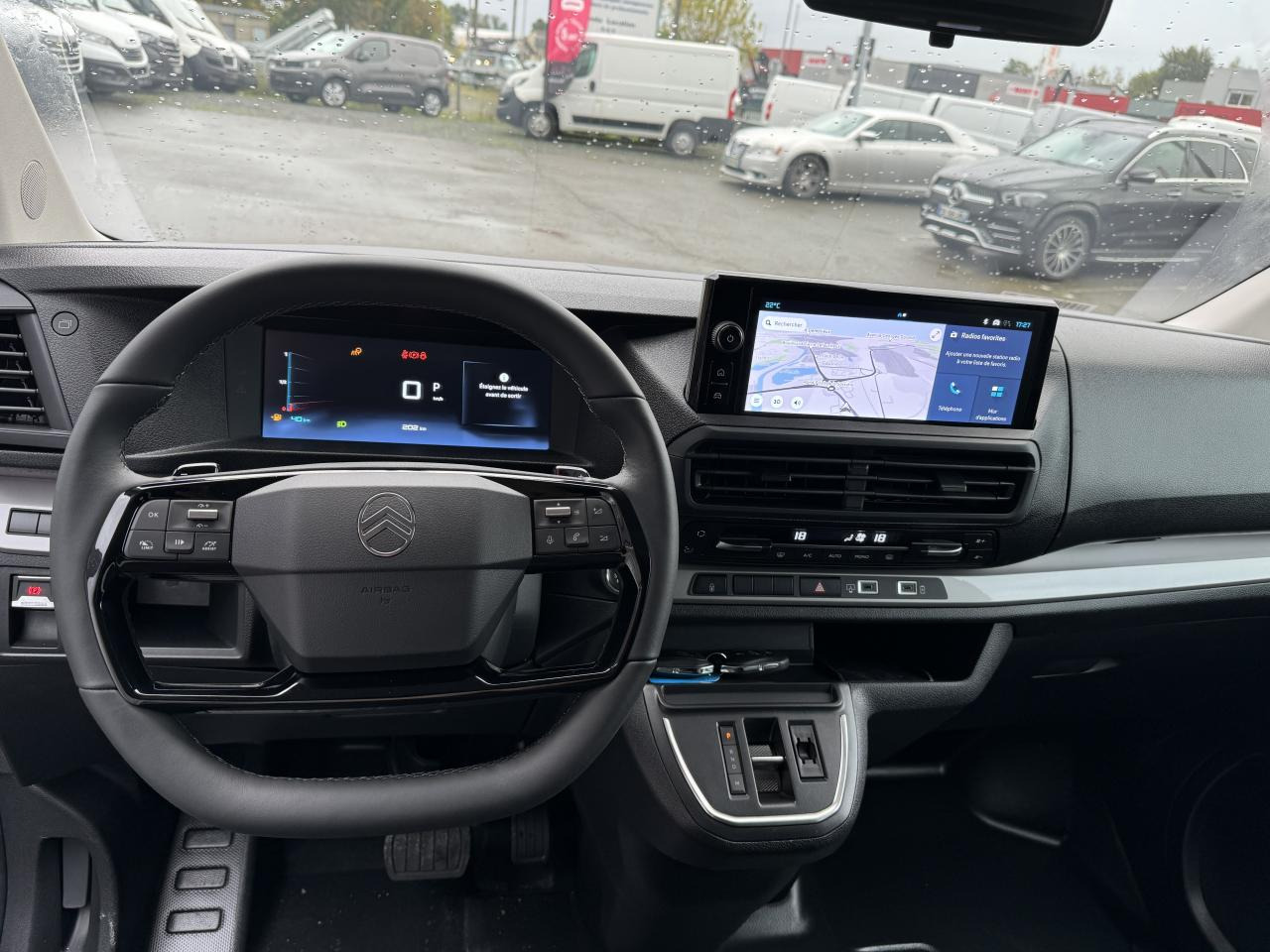 CITROEN jumpy M 2.0 BLUEHDI 180 S S EAT8 DOUBLE CABINE 5 PLACES - 패널 밴 : 사진 3 CITROEN jumpy M 2.0 BLUEHDI 180 S S EAT8 DOUBLE CABINE 5 PLACES - 패널 밴 : 사진 3