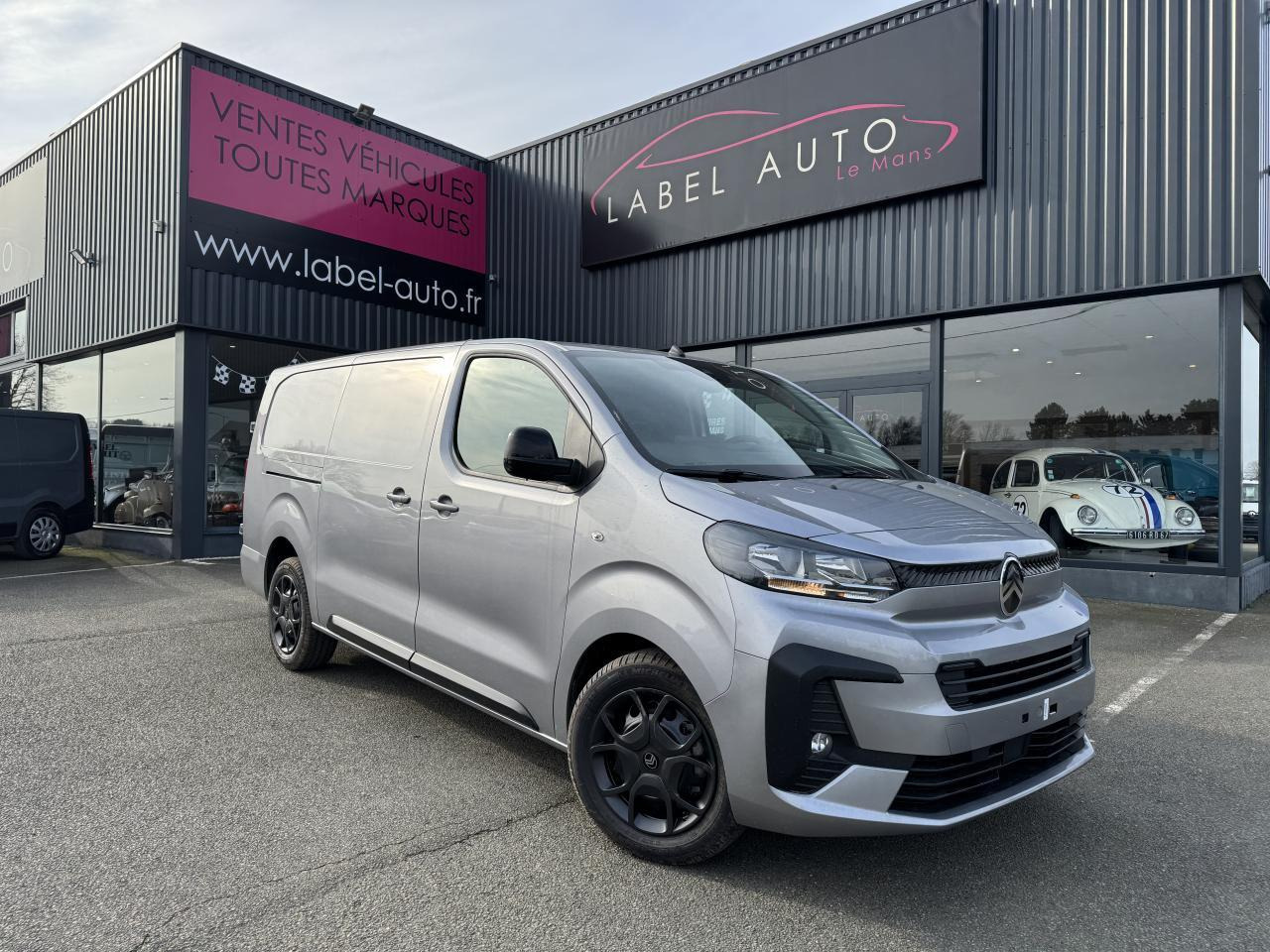 Citroen Jumpy 2 PLACES XL 2.0 BLUEHDI 180CH S&S PACK PREMIUM CONNECT EAT8 - 패널 밴 : 사진 1 Citroen Jumpy 2 PLACES XL 2.0 BLUEHDI 180CH S&S PACK PREMIUM CONNECT EAT8 - 패널 밴 : 사진 1
