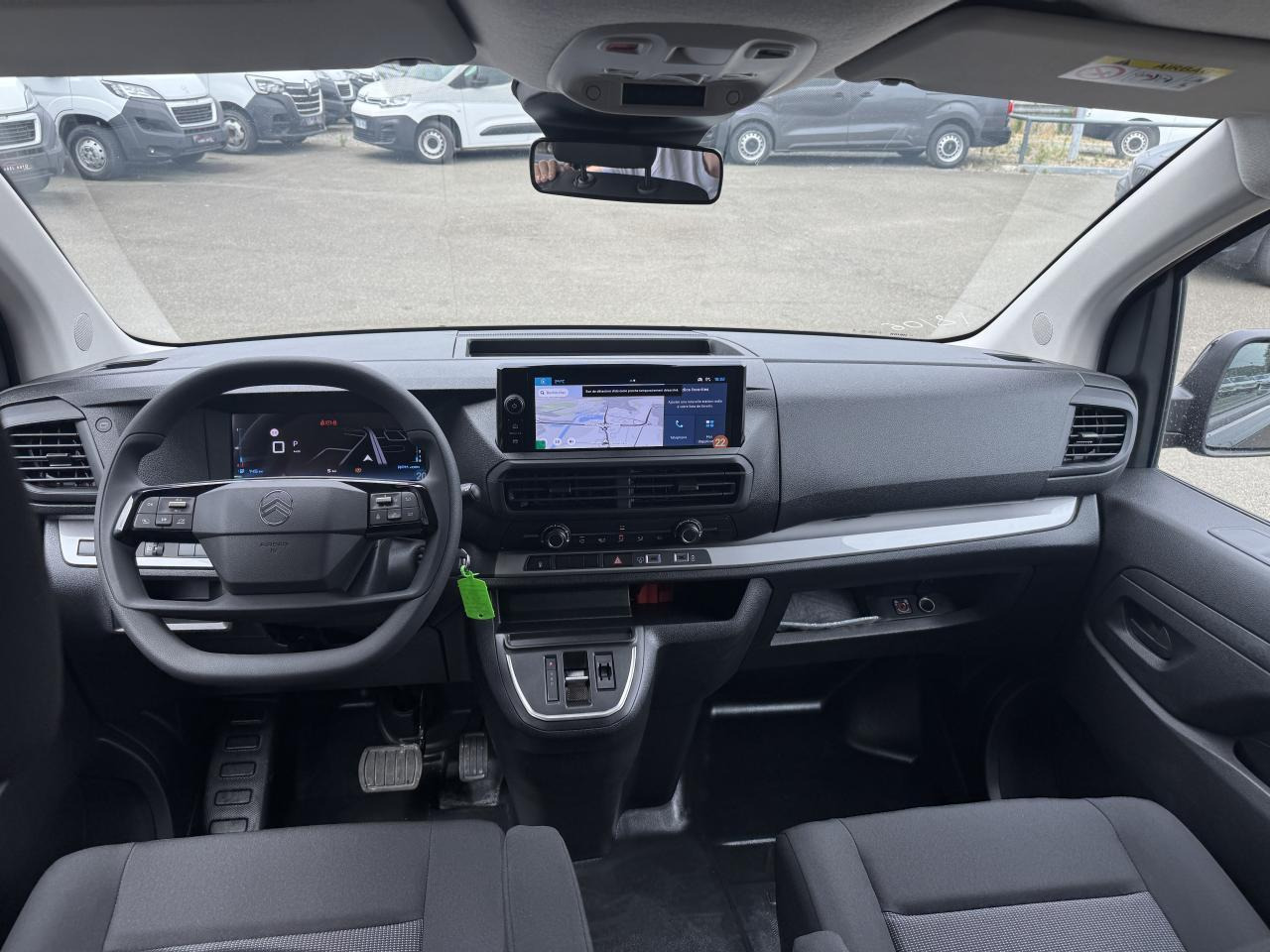 Citroen Jumpy XL 2.0 BLUEHDI 180CH S&S CABINE APPROFONDIE FIXE EAT8 5 PLACES - 콤비 밴 : 사진 3 Citroen Jumpy XL 2.0 BLUEHDI 180CH S&S CABINE APPROFONDIE FIXE EAT8 5 PLACES - 콤비 밴 : 사진 3