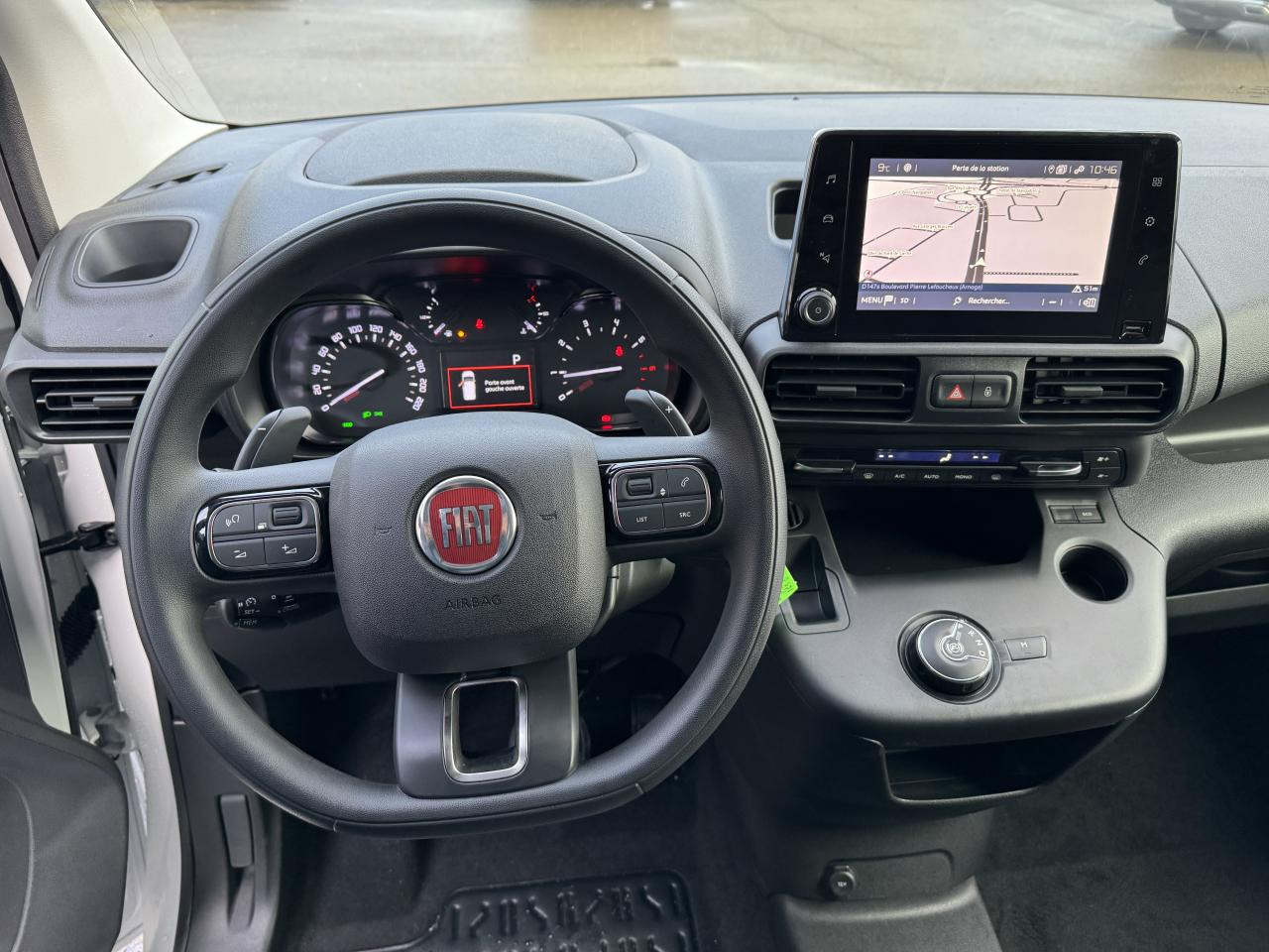 FIAT Doblo XL 950KG 1.5 BlueHDi S&S - 130 - BV EAT8 III FOURGON Fourgon XL PHASE 2 - 패널 밴 : 사진 3 FIAT Doblo XL 950KG 1.5 BlueHDi S&S - 130 - BV EAT8 III FOURGON Fourgon XL PHASE 2 - 패널 밴 : 사진 3