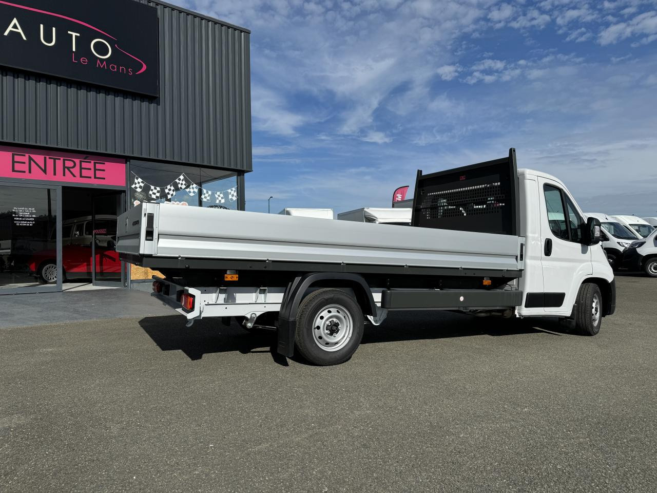 FIAT Ducato Maxi 3.5 XL 2.2 - 180 S&S III PLATEAU CABINE Plateau cabine Maxi 3.5 XL PHASE 4 - 플랫베드 밴 : 사진 3 FIAT Ducato Maxi 3.5 XL 2.2 - 180 S&S III PLATEAU CABINE Plateau cabine Maxi 3.5 XL PHASE 4 - 플랫베드 밴 : 사진 3