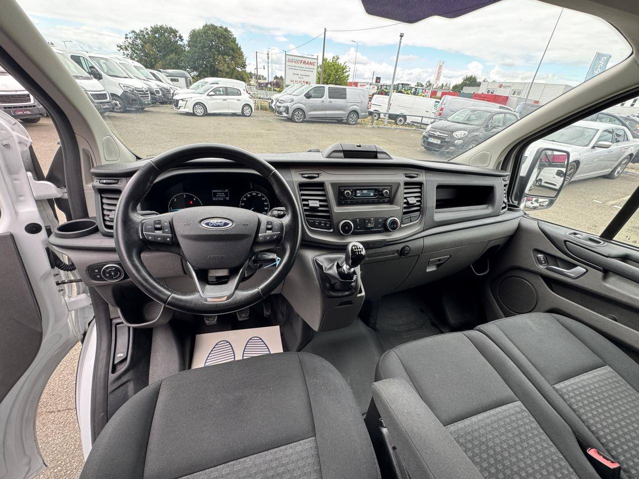 FORD transit custom 300 L2H1 2.0 ECOBLUE 130 HYBRID TREND BUSINESS - 패널 밴 : 사진 3 FORD transit custom 300 L2H1 2.0 ECOBLUE 130 HYBRID TREND BUSINESS - 패널 밴 : 사진 3