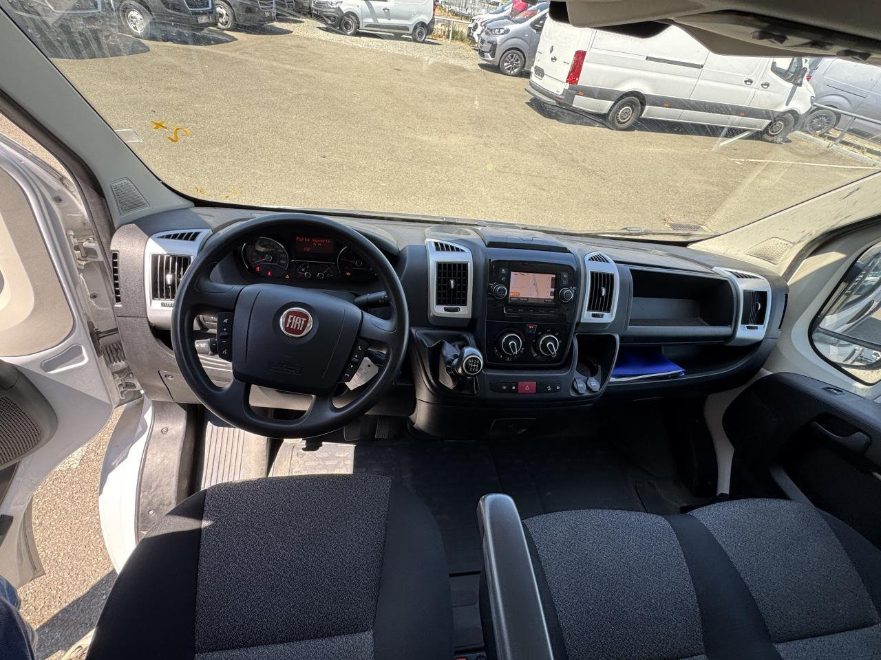 Fiat Ducato 3.5 MAXI L 2.3 MULTIJET 160CH BENNE ACIER PACK PRO NAV + COFFRE JPM - 덤프 밴 : 사진 3 Fiat Ducato 3.5 MAXI L 2.3 MULTIJET 160CH BENNE ACIER PACK PRO NAV + COFFRE JPM - 덤프 밴 : 사진 3