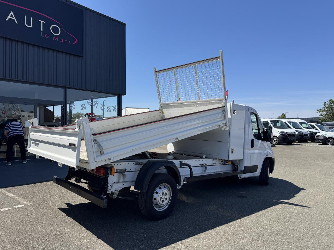 Fiat Ducato 3.5 MAXI L 2.3 MULTIJET 160CH BENNE ACIER PACK PRO NAV + COFFRE JPM - 덤프 밴 : 사진 5 Fiat Ducato 3.5 MAXI L 2.3 MULTIJET 160CH BENNE ACIER PACK PRO NAV + COFFRE JPM - 덤프 밴 : 사진 5