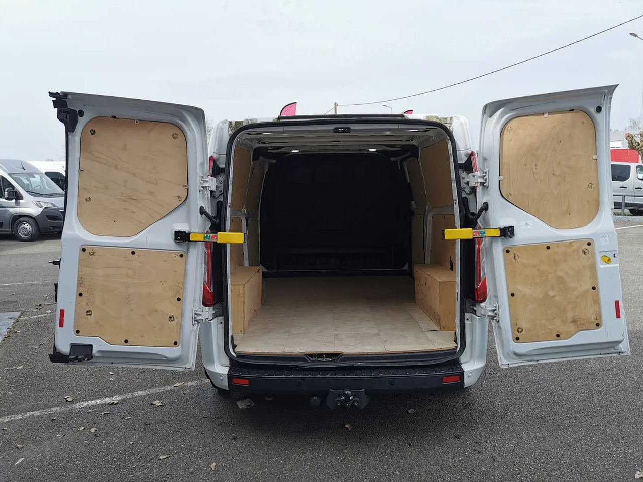 Ford Transit Custom 300 L2H1 2.0 ECOBLUE 130 TREND BUSINESS 7CV - 패널 밴 : 사진 3 Ford Transit Custom 300 L2H1 2.0 ECOBLUE 130 TREND BUSINESS 7CV - 패널 밴 : 사진 3
