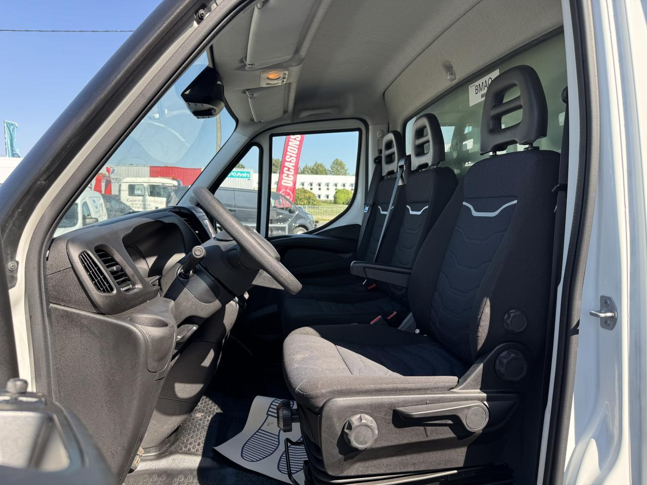 IVECO Daily 35C16 CAISSE HAYON 20M3 RJ 3.0L 160CH - 박스 밴 : 사진 5 IVECO Daily 35C16 CAISSE HAYON 20M3 RJ 3.0L 160CH - 박스 밴 : 사진 5