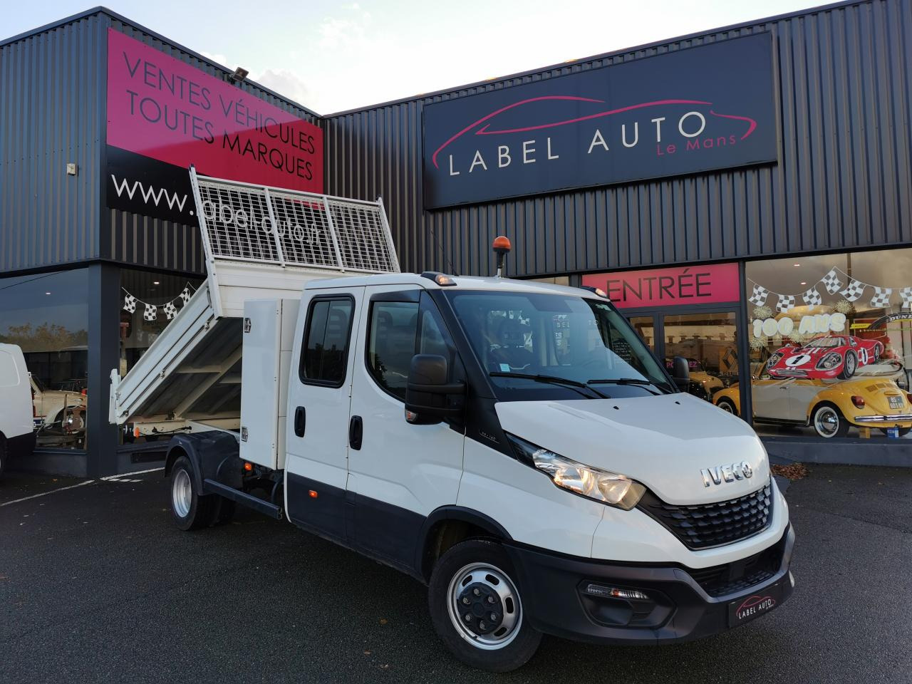 IVECO daily 35C14 BENNE COFFRE DOUBLE CABINE 6 places - 덤프 밴 : 사진 1 IVECO daily 35C14 BENNE COFFRE DOUBLE CABINE 6 places - 덤프 밴 : 사진 1