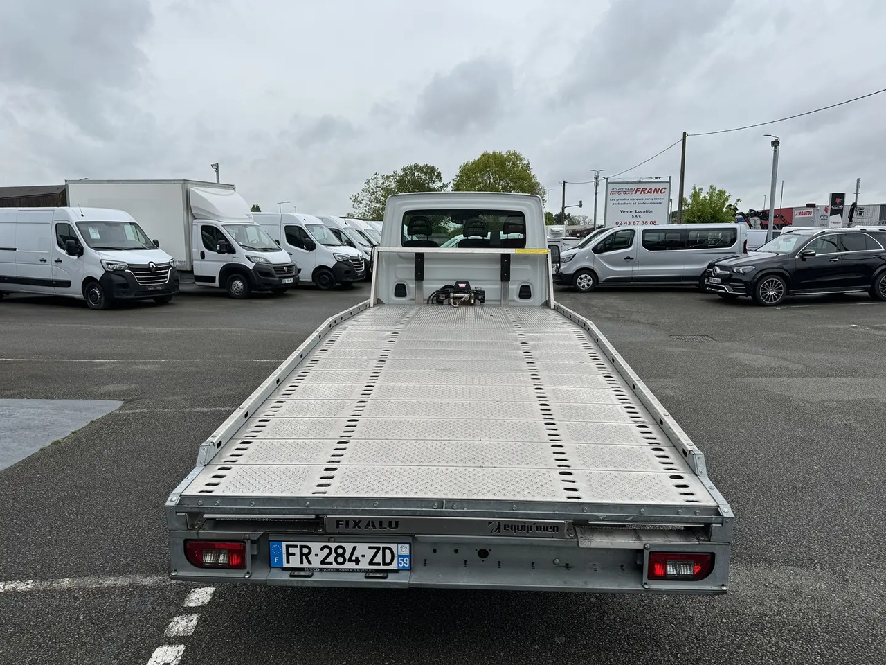 Iveco Daily 35S16H3.0 D EMPATTEMENT 4100 - 견인 트럭 : 사진 3 Iveco Daily 35S16H3.0 D EMPATTEMENT 4100 - 견인 트럭 : 사진 3