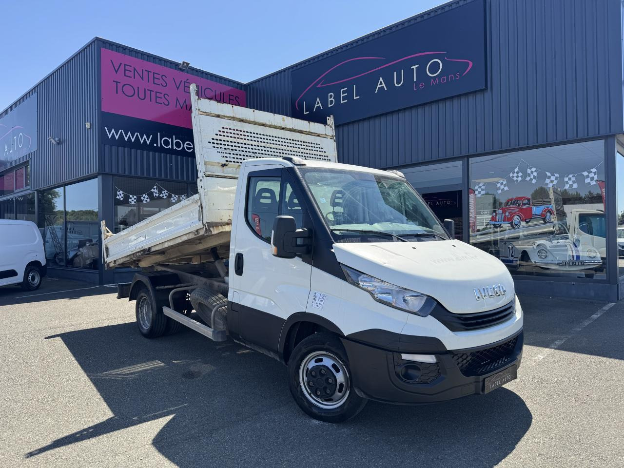 Iveco Daily IVECO 35 C 12 BENNE RJ 2.3 120 CH - 덤프 밴 : 사진 2 Iveco Daily IVECO 35 C 12 BENNE RJ 2.3 120 CH - 덤프 밴 : 사진 2
