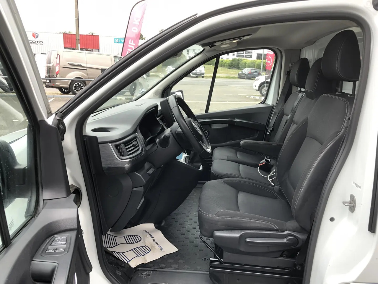Nissan Primastar L1H1 2T8 2.0 DCI 150CH N-CONNECTA DCT - 패널 밴 : 사진 3 Nissan Primastar L1H1 2T8 2.0 DCI 150CH N-CONNECTA DCT - 패널 밴 : 사진 3