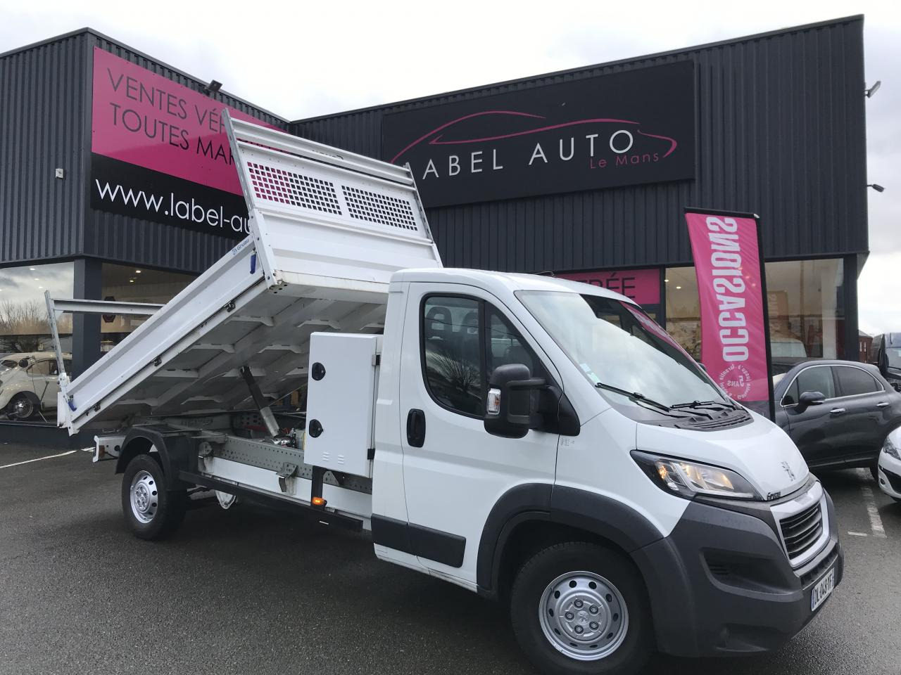 PEUGEOT BOXER 3T5 BENNE + COFFRE 2.2 HDI 165CH - 덤프 밴 : 사진 1 PEUGEOT BOXER 3T5 BENNE + COFFRE 2.2 HDI 165CH - 덤프 밴 : 사진 1