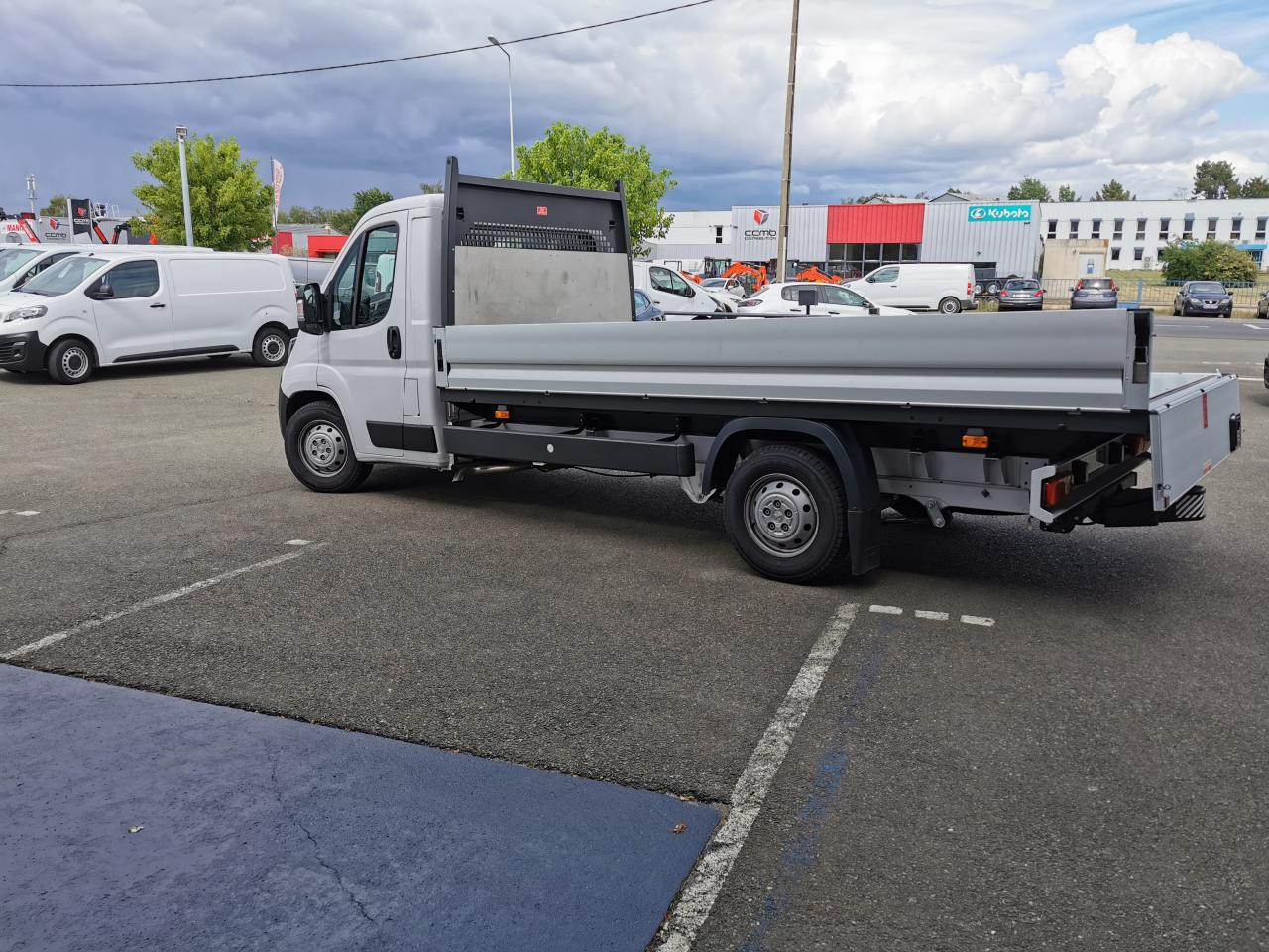 PEUGEOT BOXER 3T5 PLATEAU 4M20 2.2 HDI 140CH - 플랫베드 밴 : 사진 4 PEUGEOT BOXER 3T5 PLATEAU 4M20 2.2 HDI 140CH - 플랫베드 밴 : 사진 4
