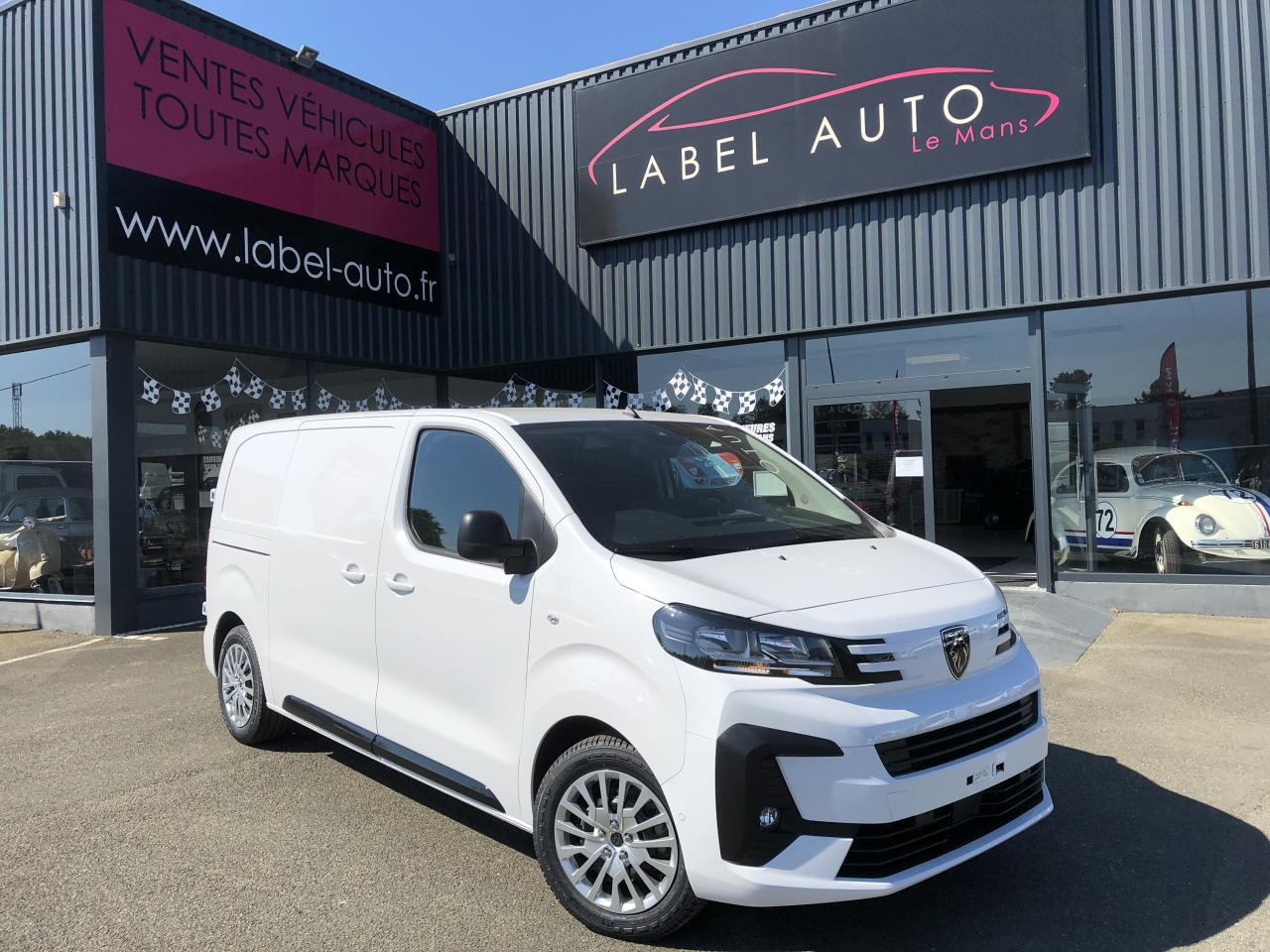 PEUGEOT Expert M 2.0 BlueHDi - 145 S&S - BV EAT8 III FOURGON Fourgon PHASE 2 - 패널 밴 : 사진 1 PEUGEOT Expert M 2.0 BlueHDi - 145 S&S - BV EAT8 III FOURGON Fourgon PHASE 2 - 패널 밴 : 사진 1