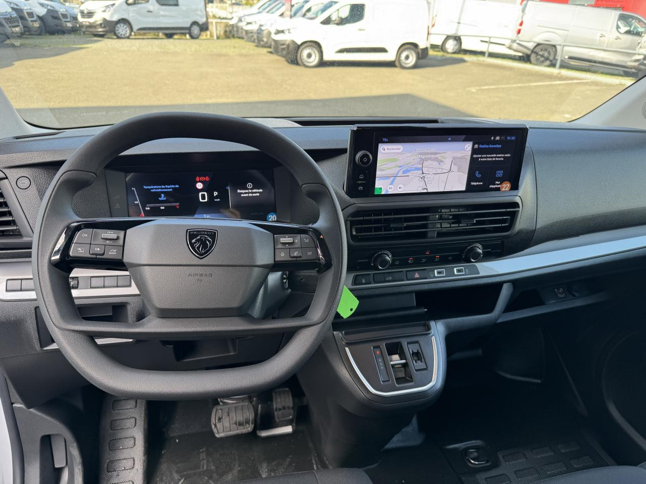 PEUGEOT Expert M 2.0 BlueHDi - 145 S&S - BV EAT8 III FOURGON Fourgon PHASE 2 - 패널 밴 : 사진 4 PEUGEOT Expert M 2.0 BlueHDi - 145 S&S - BV EAT8 III FOURGON Fourgon PHASE 2 - 패널 밴 : 사진 4