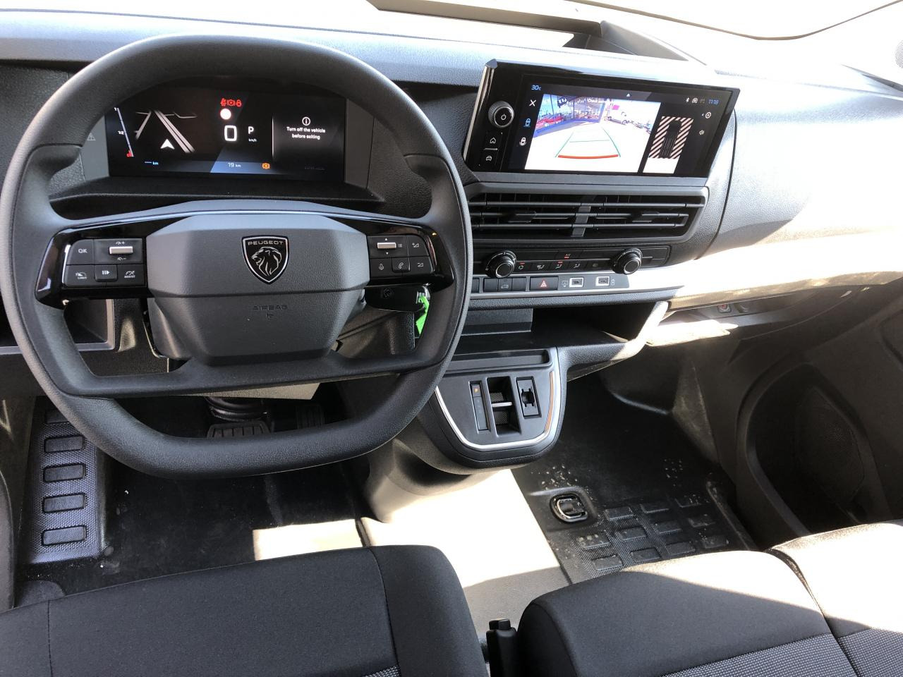 PEUGEOT Expert M 2.0 BlueHDi - 180 S&S - BV EAT8 III FOURGON Fourgon PHASE 2 - 패널 밴 : 사진 4 PEUGEOT Expert M 2.0 BlueHDi - 180 S&S - BV EAT8 III FOURGON Fourgon PHASE 2 - 패널 밴 : 사진 4