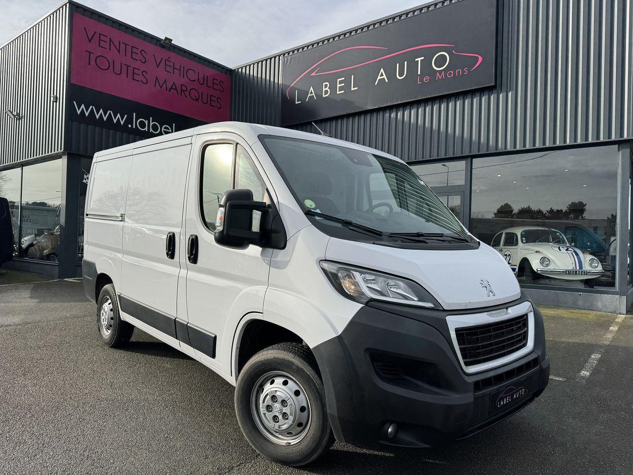 Peugeot Boxer 330 L1H1 2.2 BLUEHDI S&S 140CH ASPHALT - 소형 밴 : 사진 1 Peugeot Boxer 330 L1H1 2.2 BLUEHDI S&S 140CH ASPHALT - 소형 밴 : 사진 1