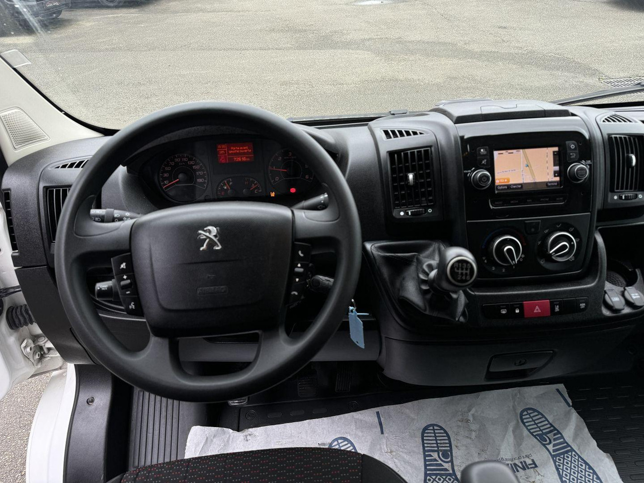Peugeot Boxer 333 L1H1 2.2 BLUEHDI S&S 140CH ASPHALT - 패널 밴 : 사진 3 Peugeot Boxer 333 L1H1 2.2 BLUEHDI S&S 140CH ASPHALT - 패널 밴 : 사진 3