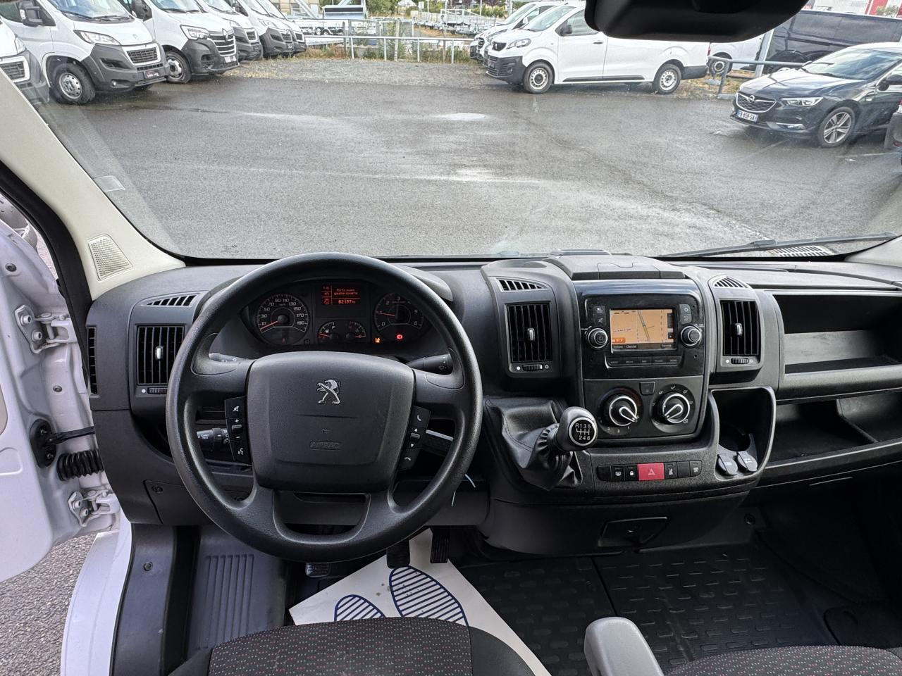 Peugeot Boxer 333 L2H2 2.2 BLUEHDI S&S 140CH ASPHALT - 패널 밴 : 사진 3 Peugeot Boxer 333 L2H2 2.2 BLUEHDI S&S 140CH ASPHALT - 패널 밴 : 사진 3
