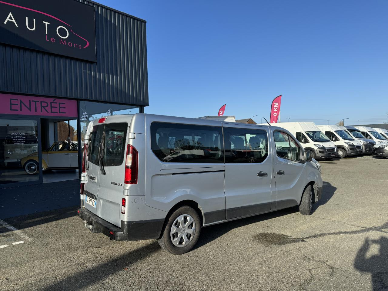 콤비 밴 RENAULT Trafic L2 2.0 Energy dCi - 150 - S&S III COMBI Combi Zen L2H1 PHASE 3 : 사진 6 콤비 밴 RENAULT Trafic L2 2.0 Energy dCi - 150 - S&S III COMBI Combi Zen L2H1 PHASE 3 : 사진 6