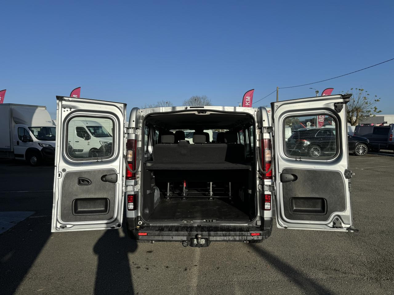 RENAULT Trafic L2 2.0 Energy dCi - 150 - S&S III COMBI Combi Zen L2H1 PHASE 3 - 승합차 : 사진 4 RENAULT Trafic L2 2.0 Energy dCi - 150 - S&S III COMBI Combi Zen L2H1 PHASE 3 - 승합차 : 사진 4