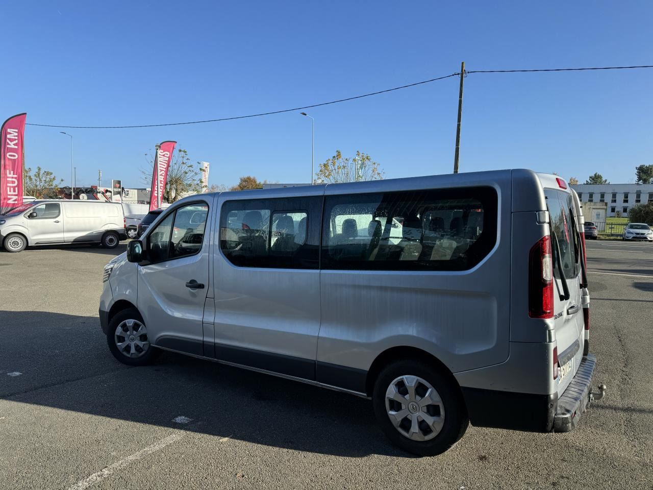 콤비 밴 RENAULT Trafic L2 2.0 Energy dCi - 150 - S&S III COMBI Combi Zen L2H1 PHASE 3 : 사진 8 콤비 밴 RENAULT Trafic L2 2.0 Energy dCi - 150 - S&S III COMBI Combi Zen L2H1 PHASE 3 : 사진 8