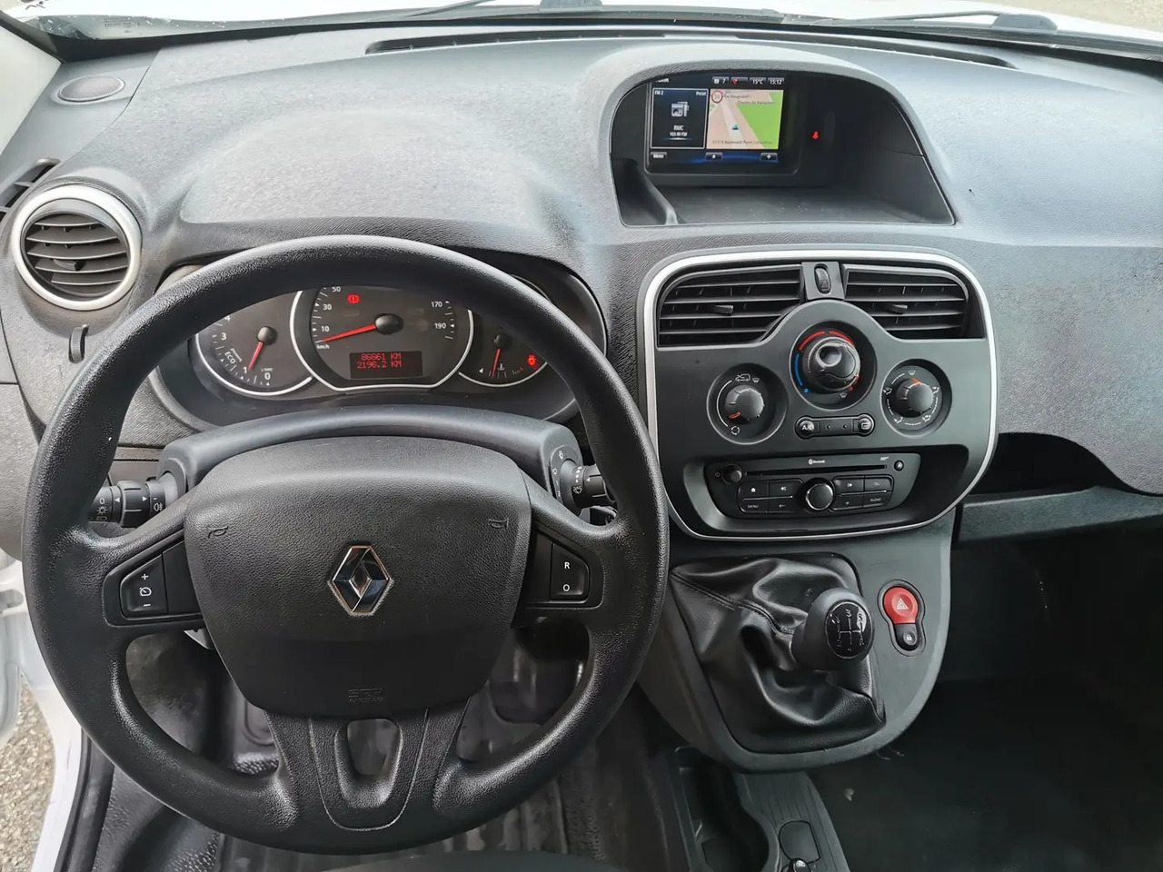 Renault Kangoo 1.5 BLUE DCI 80CH GRAND CONFORT 5CV - 패널 밴 : 사진 3 Renault Kangoo 1.5 BLUE DCI 80CH GRAND CONFORT 5CV - 패널 밴 : 사진 3