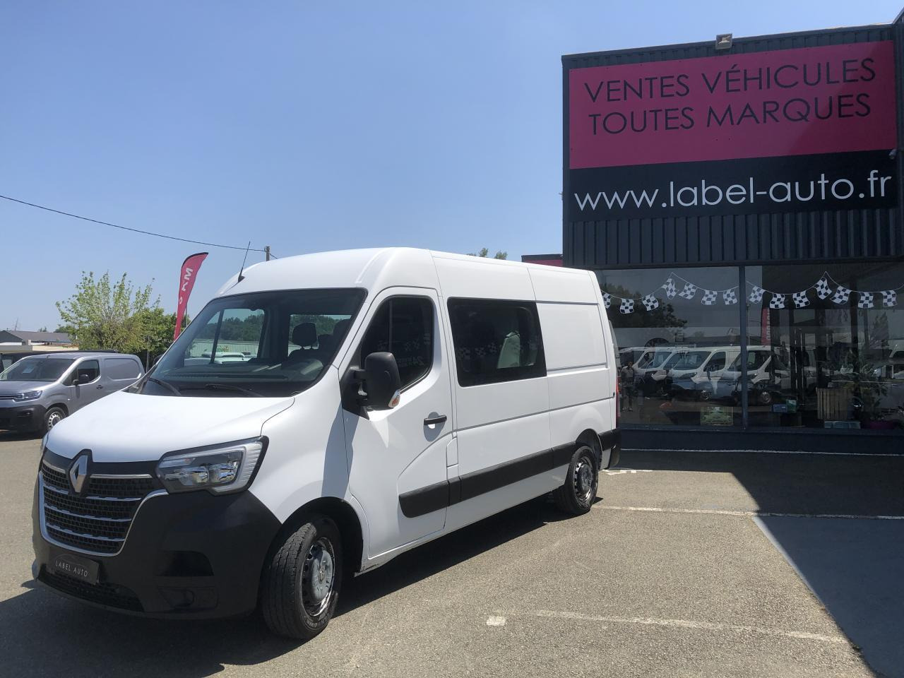 Renault Master F3300 L2H2 2.3 DCI 135CH CABINE APPROFONDIE CONFORT 7 PLACES - 콤비 밴 : 사진 5 Renault Master F3300 L2H2 2.3 DCI 135CH CABINE APPROFONDIE CONFORT 7 PLACES - 콤비 밴 : 사진 5