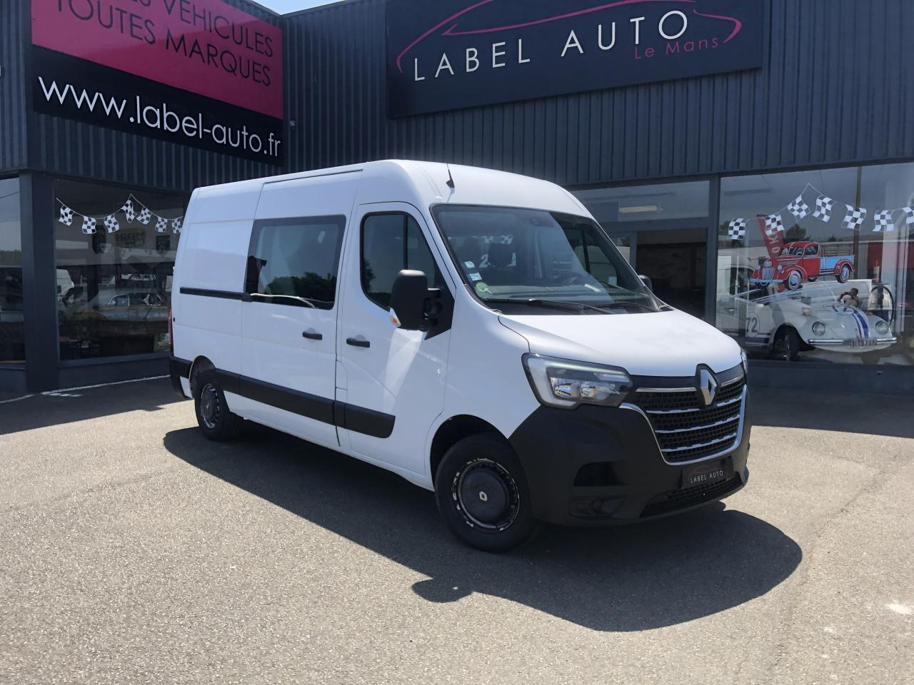 Renault Master F3300 L2H2 2.3 DCI 135CH CABINE APPROFONDIE CONFORT 7 PLACES - 콤비 밴 : 사진 1 Renault Master F3300 L2H2 2.3 DCI 135CH CABINE APPROFONDIE CONFORT 7 PLACES - 콤비 밴 : 사진 1